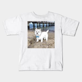 Kyo at the beach Kids T-Shirt